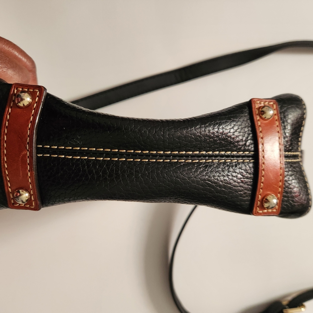 Dooney & Bourke Black Pebbled Leather Crossbody Bag - Picture 7 of 7